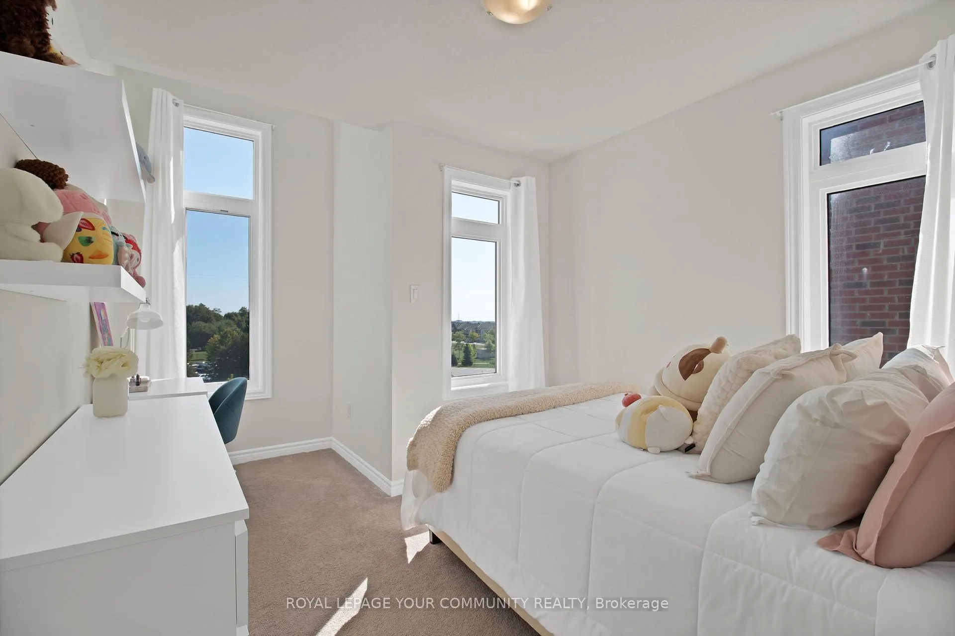 Photo 25 of 2574 William Jackson Drive, Pickering, Duffin Heights — HOMEH