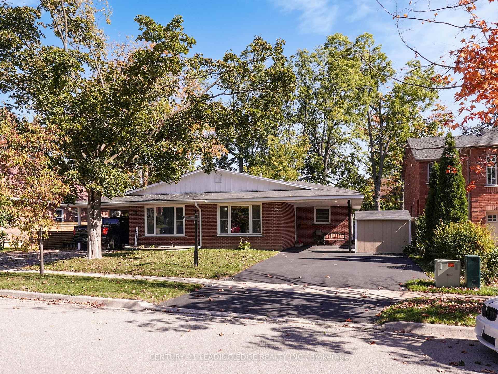 Photo 2 of 173 Owen Street, Barrie, Wellington — HOMEH