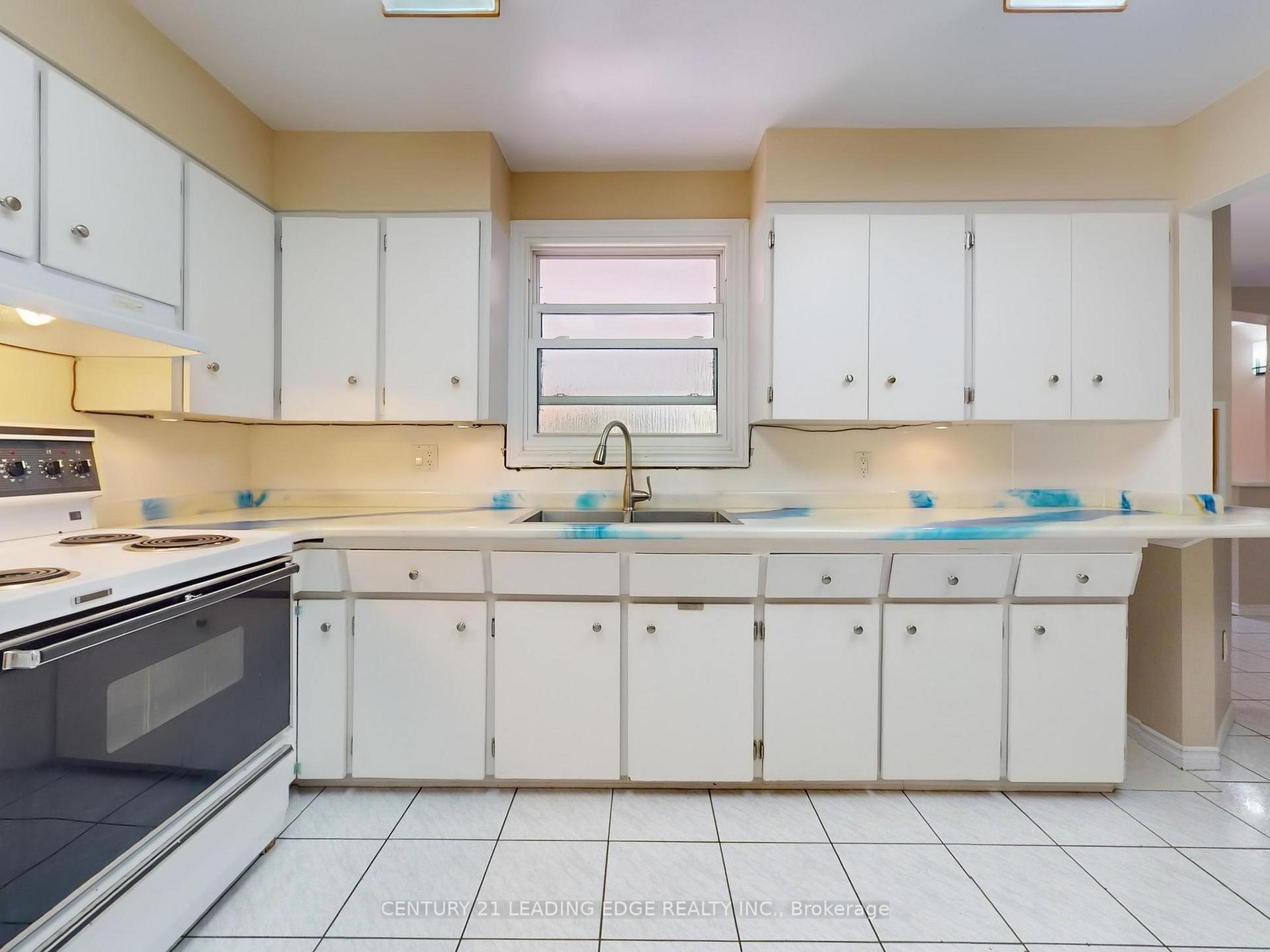 Photo 10 of 173 Owen Street, Barrie, Wellington — HOMEH