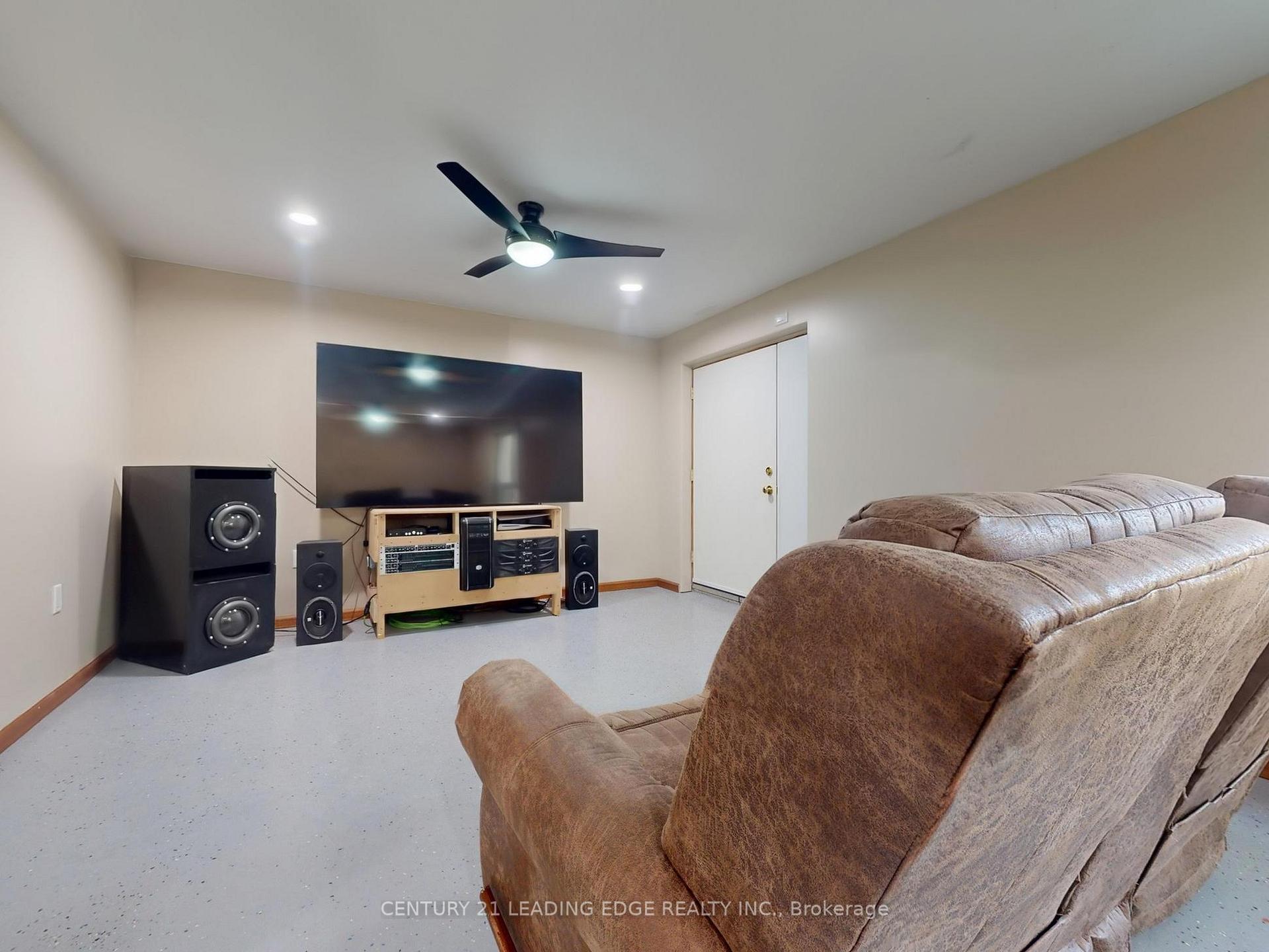 Photo 33 of 173 Owen Street, Barrie, Wellington — HOMEH
