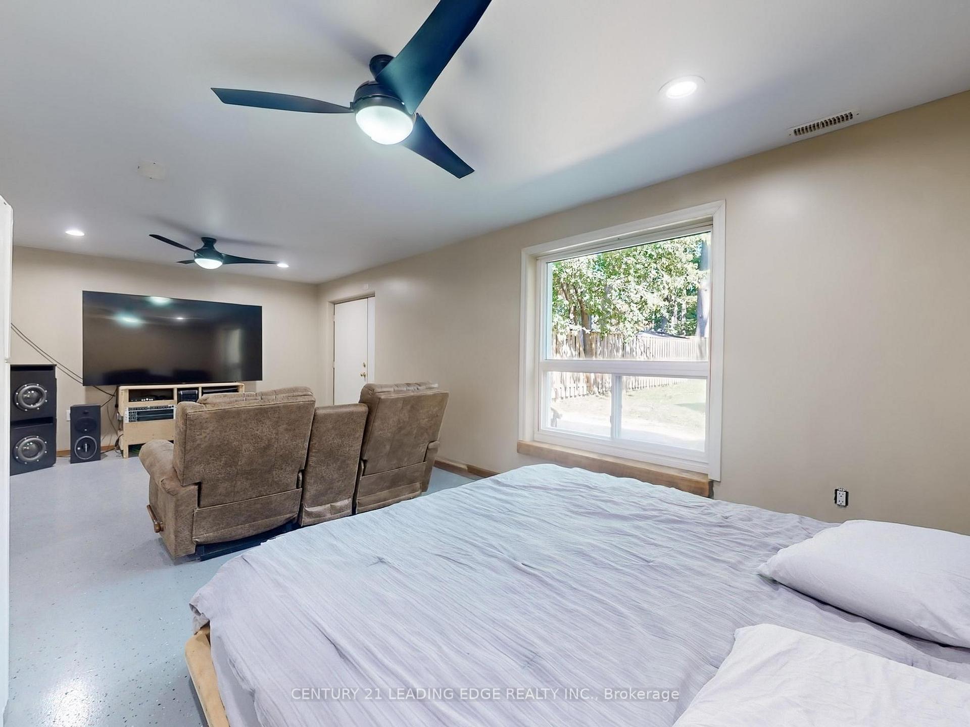 Photo 38 of 173 Owen Street, Barrie, Wellington — HOMEH