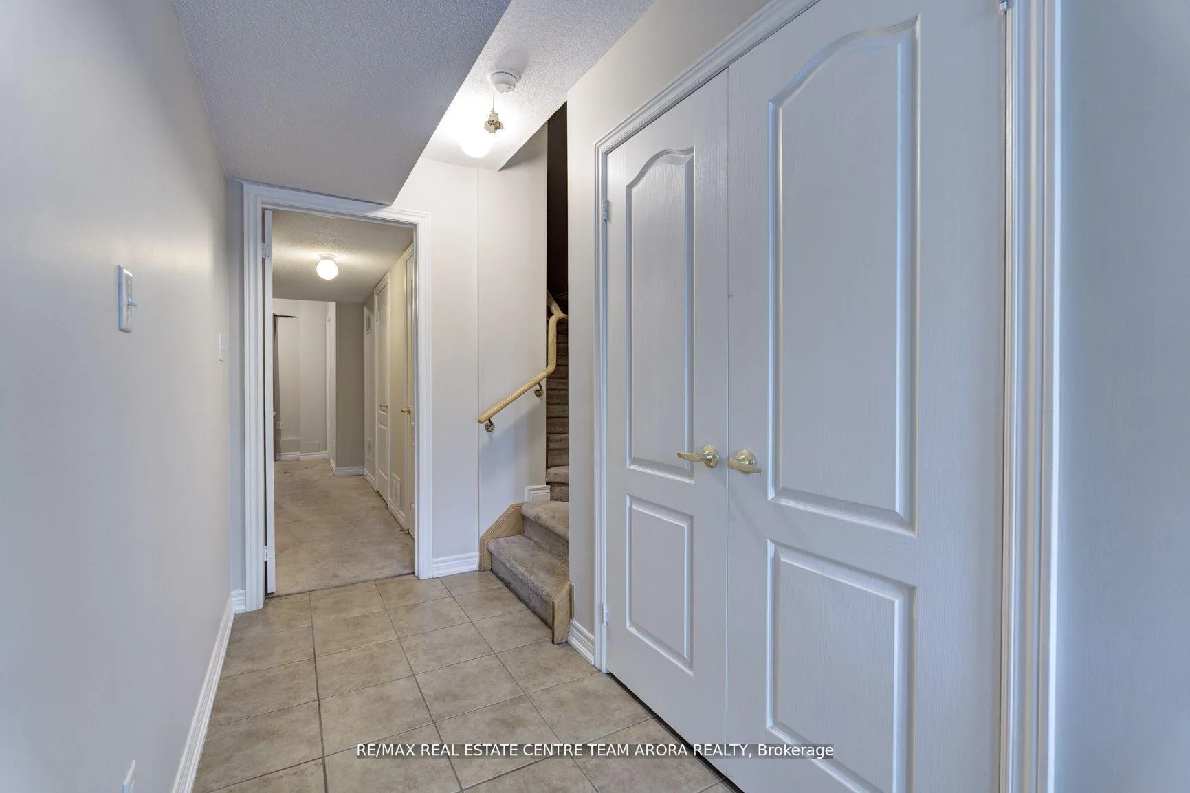 Photo 5 of 7 Freeland Hollow, Brampton, Bram West — HOMEH