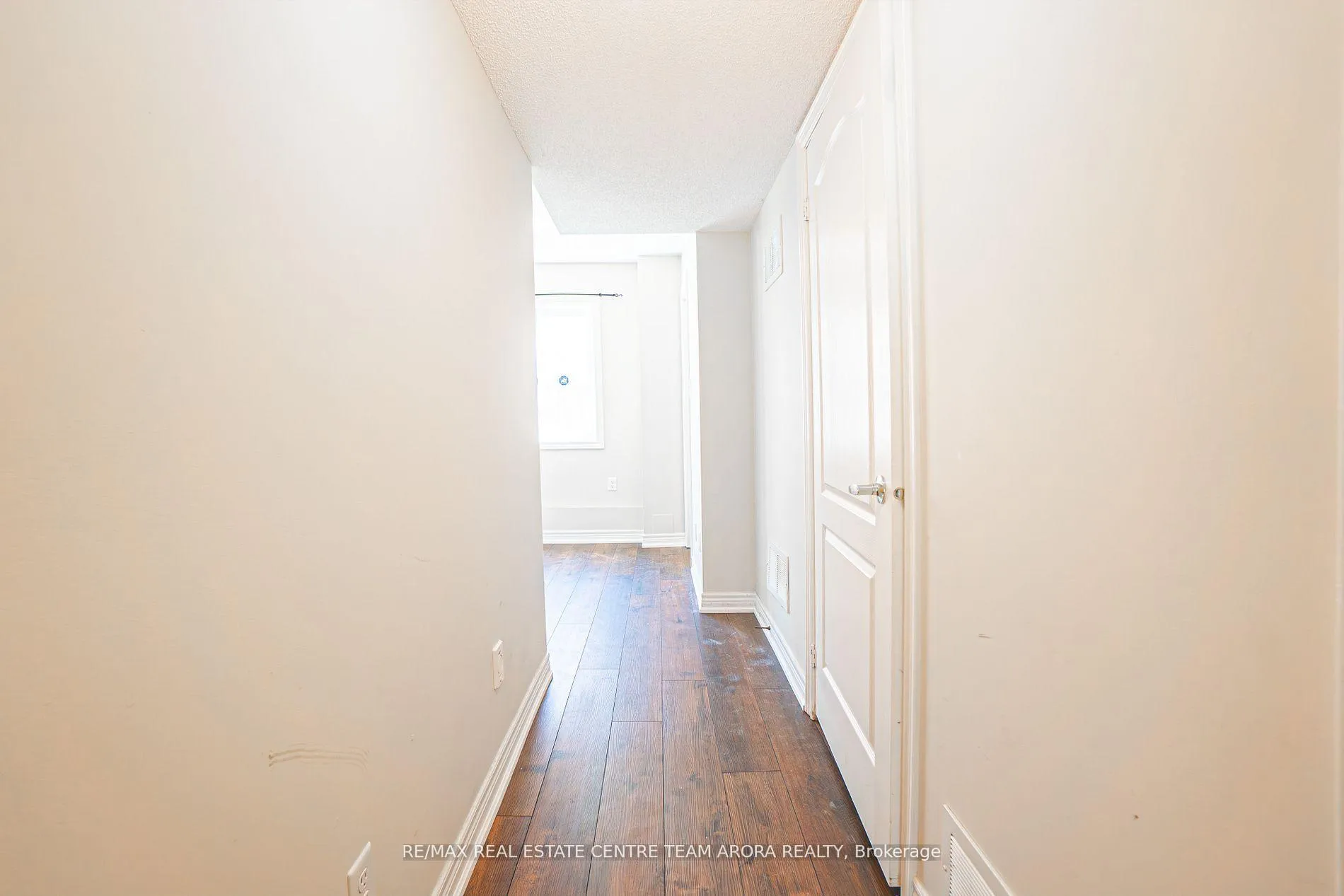 Photo 6 of 7 Freeland Hollow, Brampton, Bram West — HOMEH