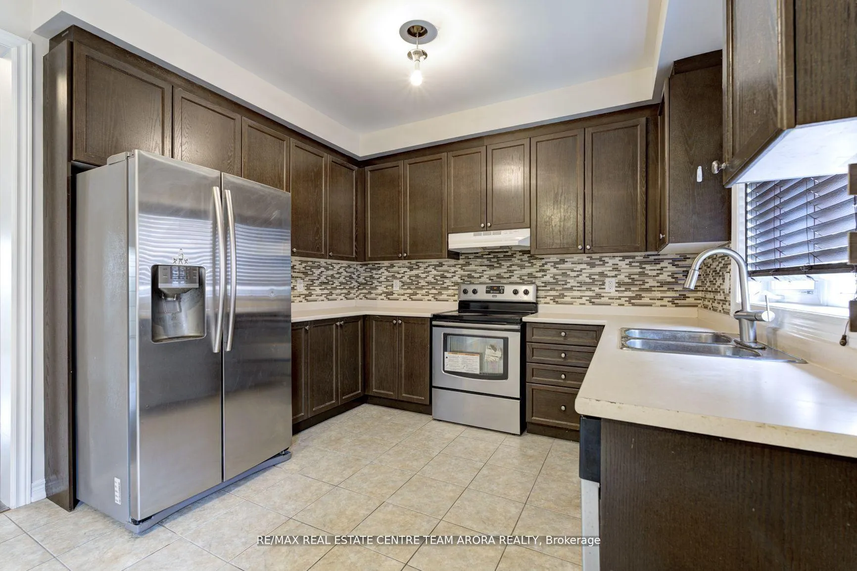 Photo 17 of 7 Freeland Hollow, Brampton, Bram West — HOMEH