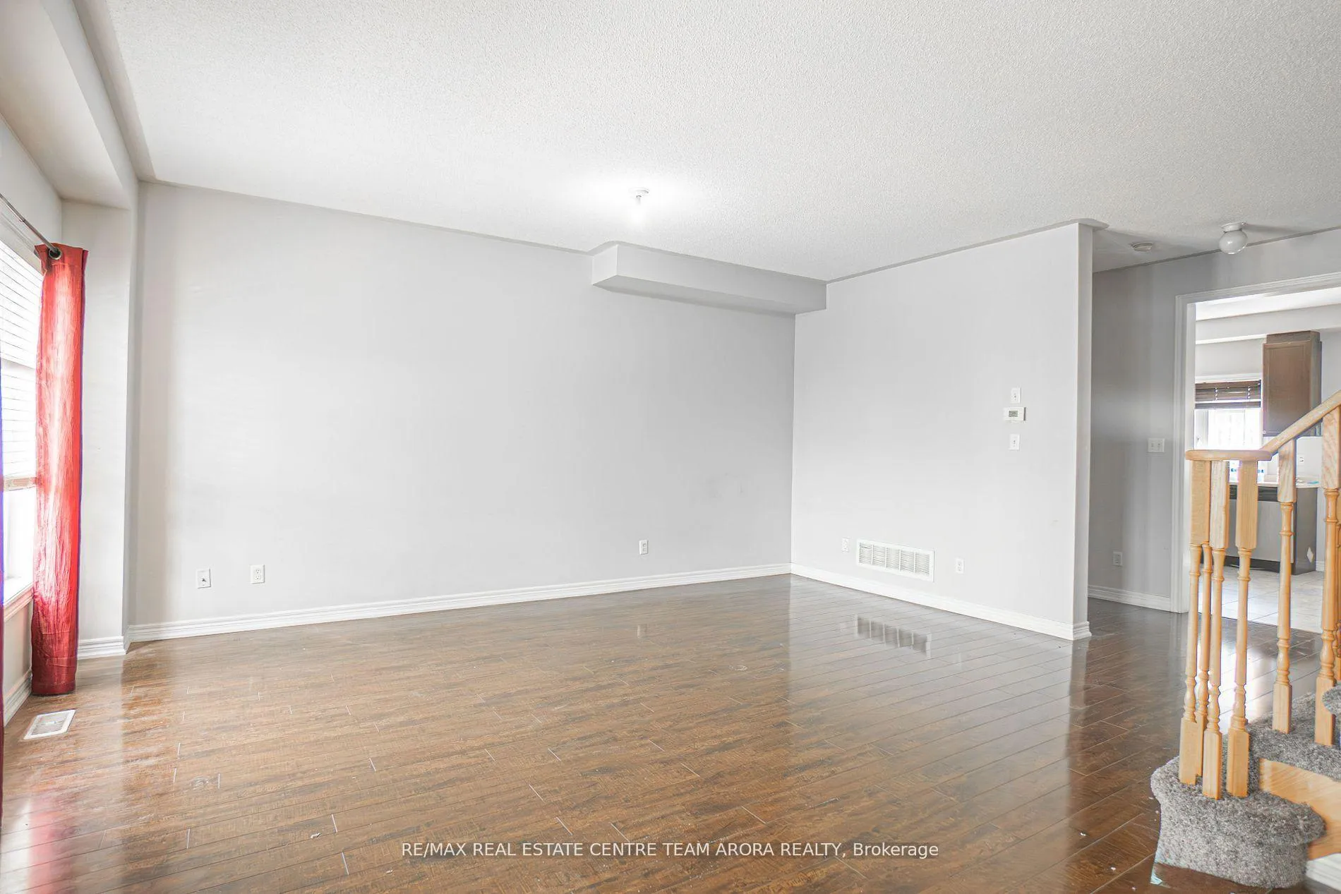 Photo 25 of 7 Freeland Hollow, Brampton, Bram West — HOMEH