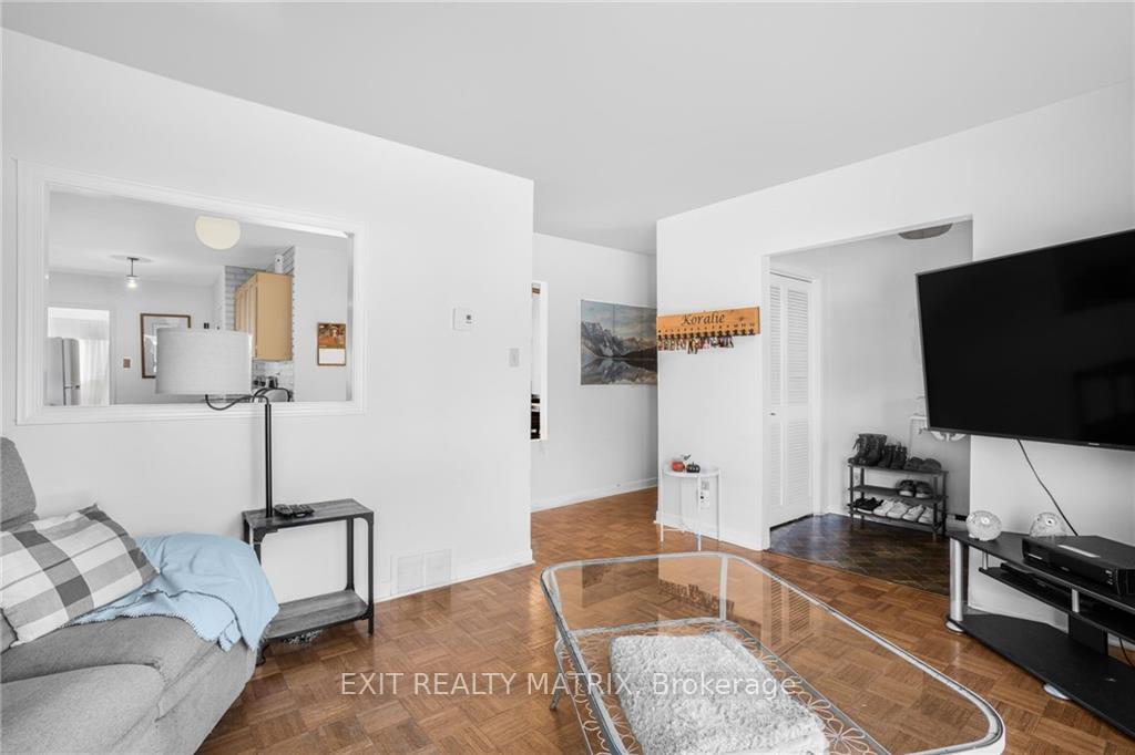 Photo 7 of 945 Queen Street, Champlain, L'Orignal — HOMEH