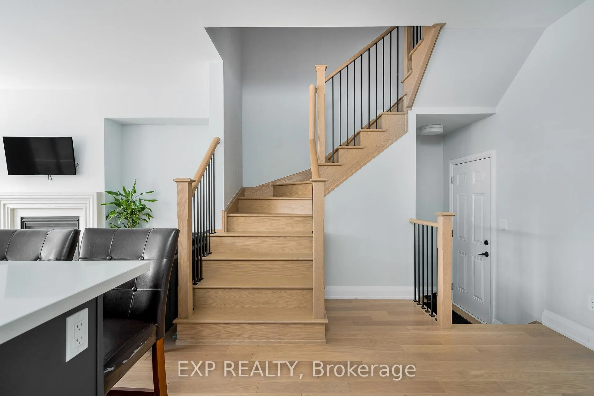 Photo 10 of 34 Periwinkle Road, Springwater, Midhurst — HOMEH