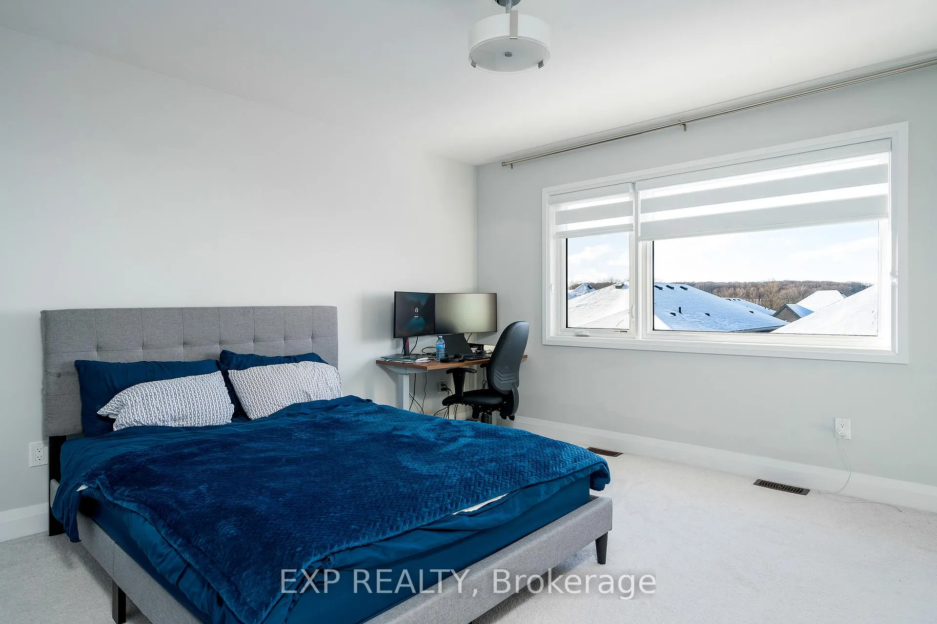 Photo 14 of 34 Periwinkle Road, Springwater, Midhurst — HOMEH