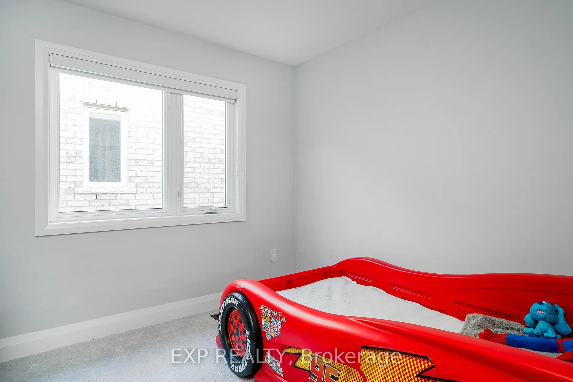 Photo 18 of 34 Periwinkle Road, Springwater, Midhurst — HOMEH