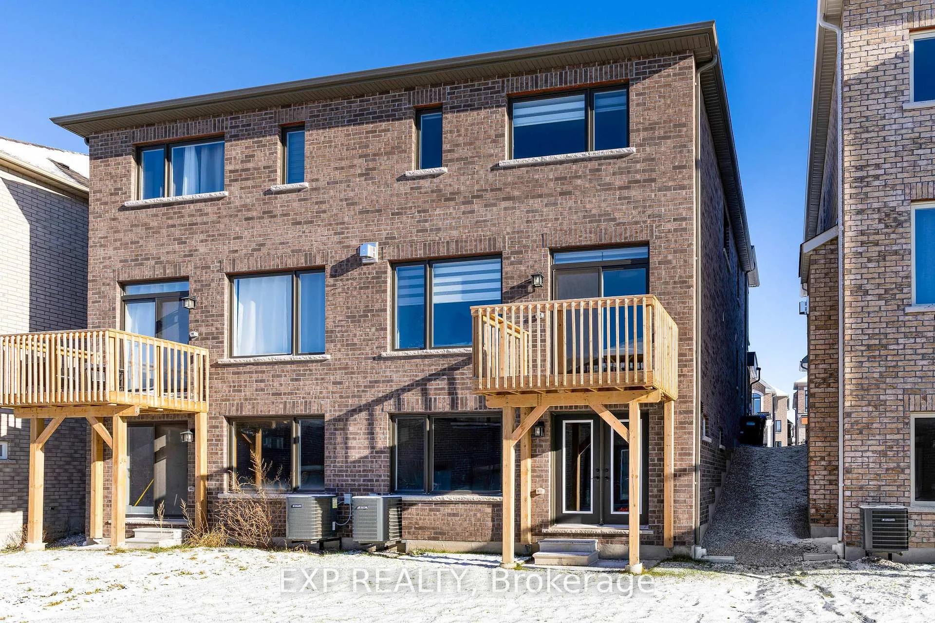 Photo 24 of 34 Periwinkle Road, Springwater, Midhurst — HOMEH