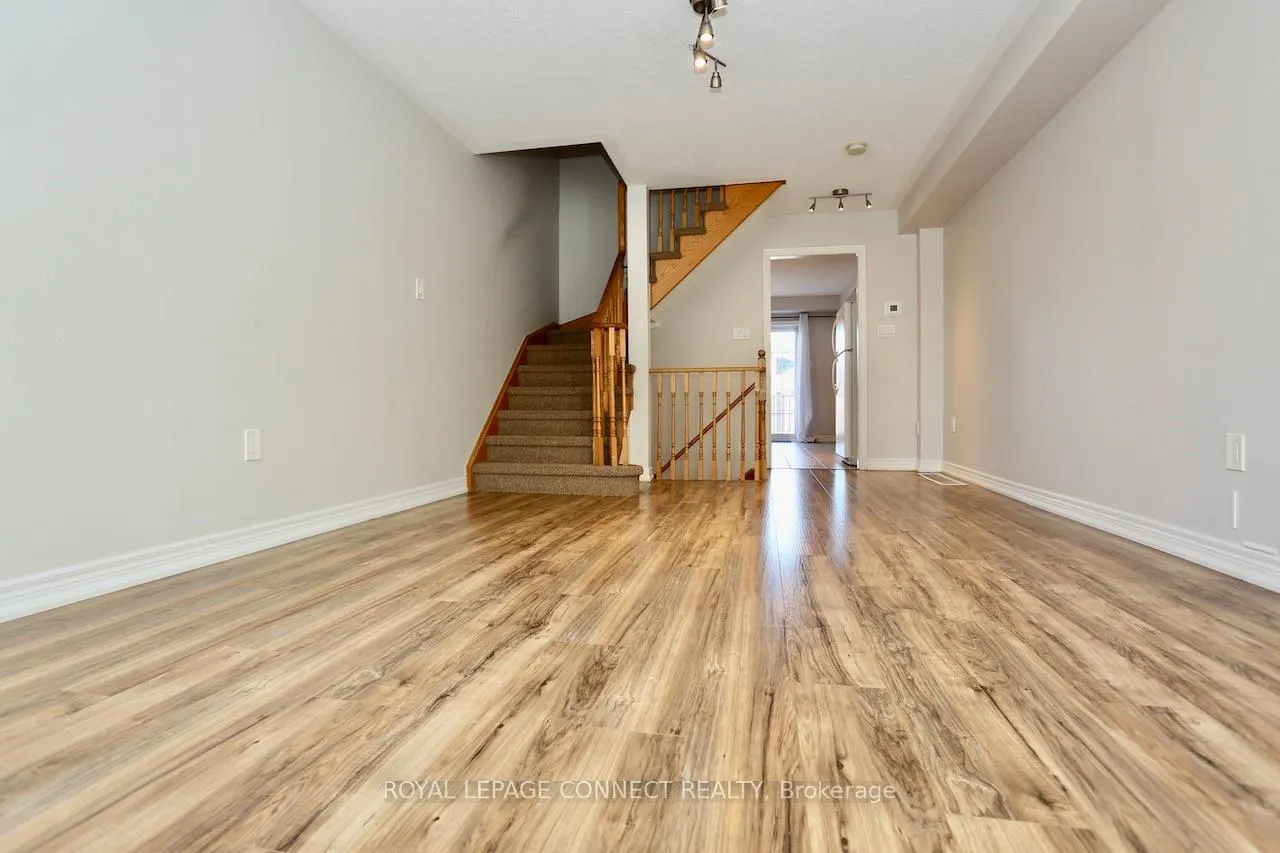 Photo 2 of 2761 Bur Oak Avenue, Markham, Cornell — HOMEH
