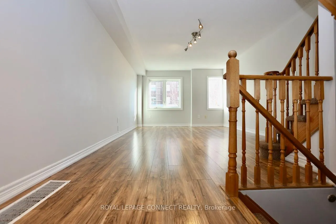 Photo 3 of 2761 Bur Oak Avenue, Markham, Cornell — HOMEH