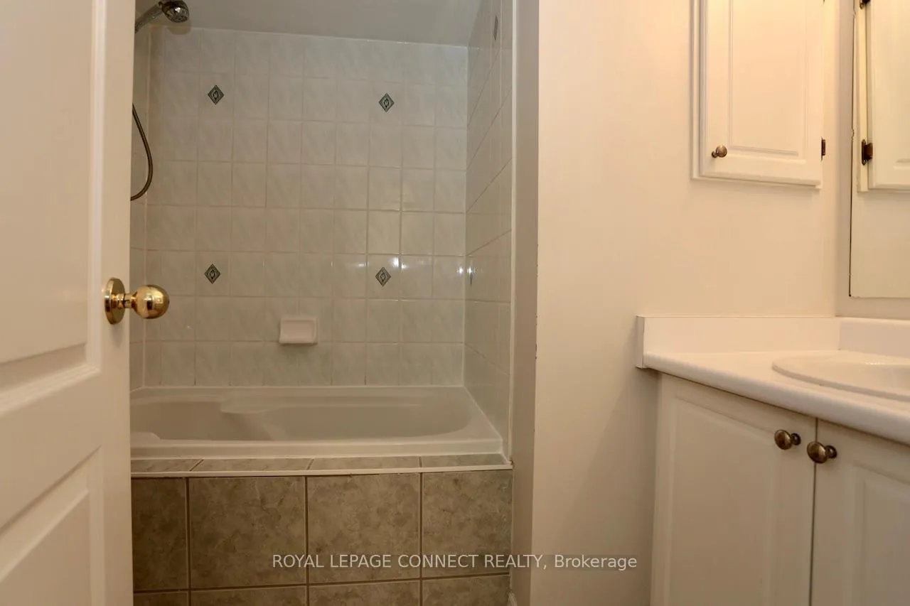 Photo 12 of 2761 Bur Oak Avenue, Markham, Cornell — HOMEH