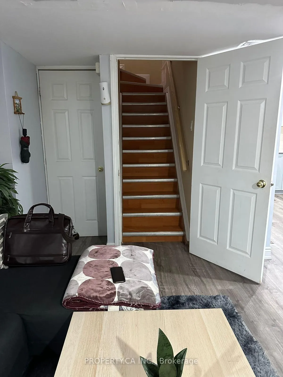 Photo 15 of 36 Whitwell Drive, Brampton, Vales of Castlemore — HOMEH