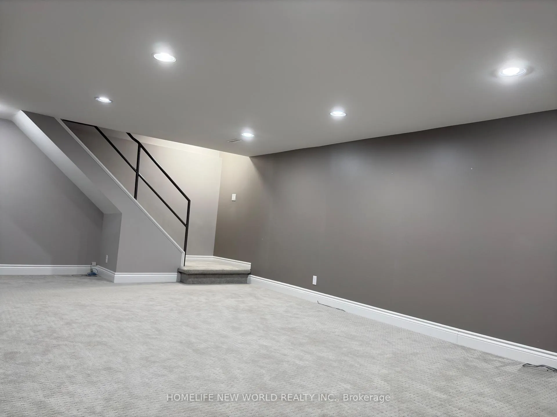 Photo 19 of 35 Shieldmark Crescent, Markham, Royal Orchard — HOMEH