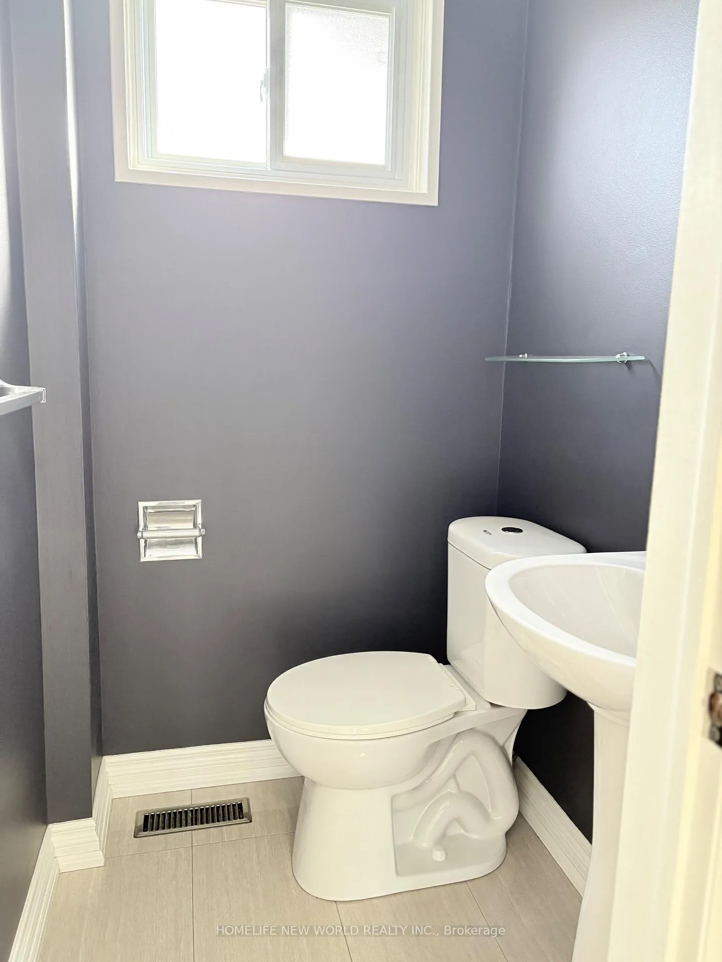 Photo 23 of 35 Shieldmark Crescent, Markham, Royal Orchard — HOMEH