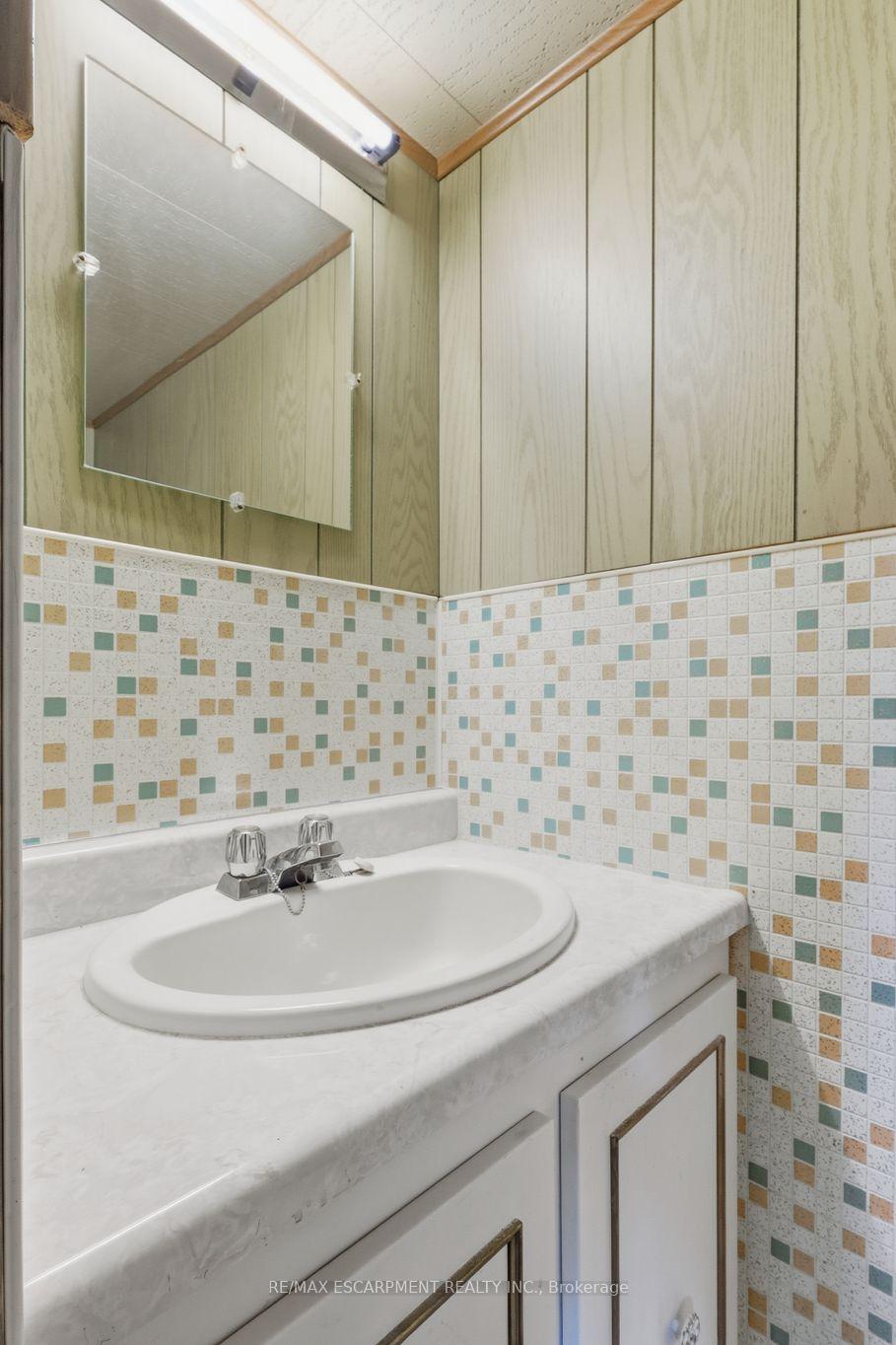 Photo 30 of 241 Tottenham Road, Burlington, Appleby — HOMEH