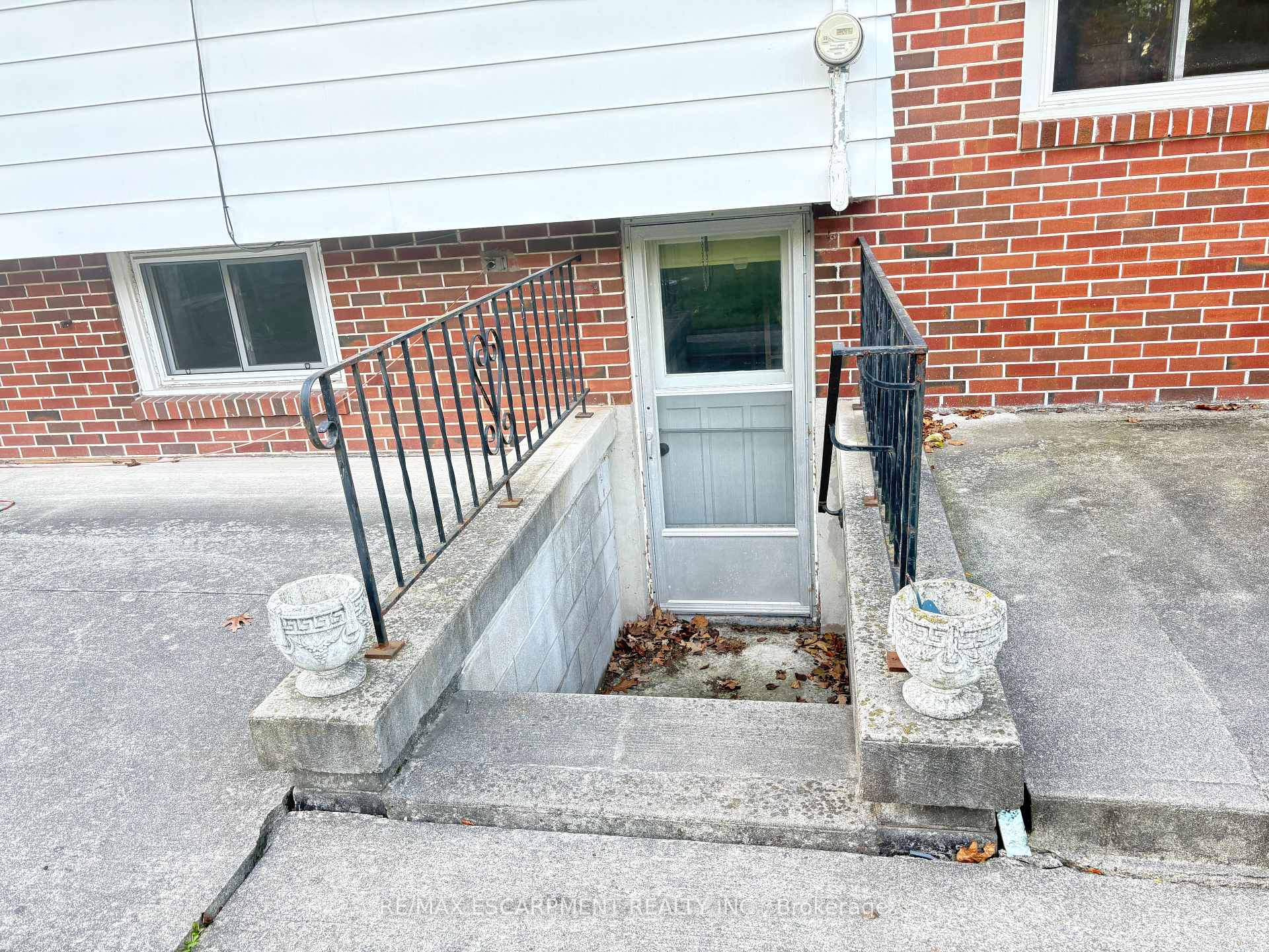 Photo 35 of 241 Tottenham Road, Burlington, Appleby — HOMEH