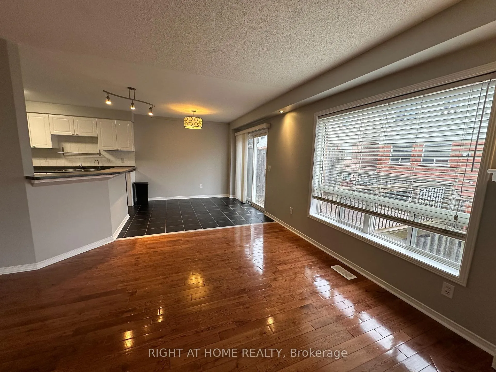 Photo 8 of 103 Millcliff Circle, Aurora, Aurora Grove — HOMEH