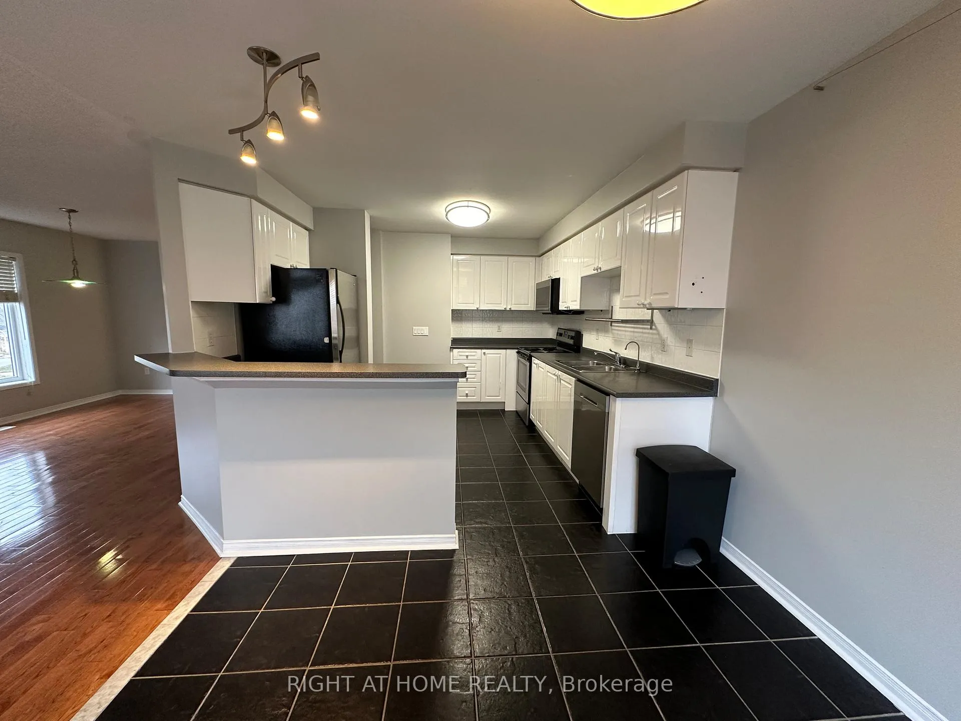 Photo 9 of 103 Millcliff Circle, Aurora, Aurora Grove — HOMEH