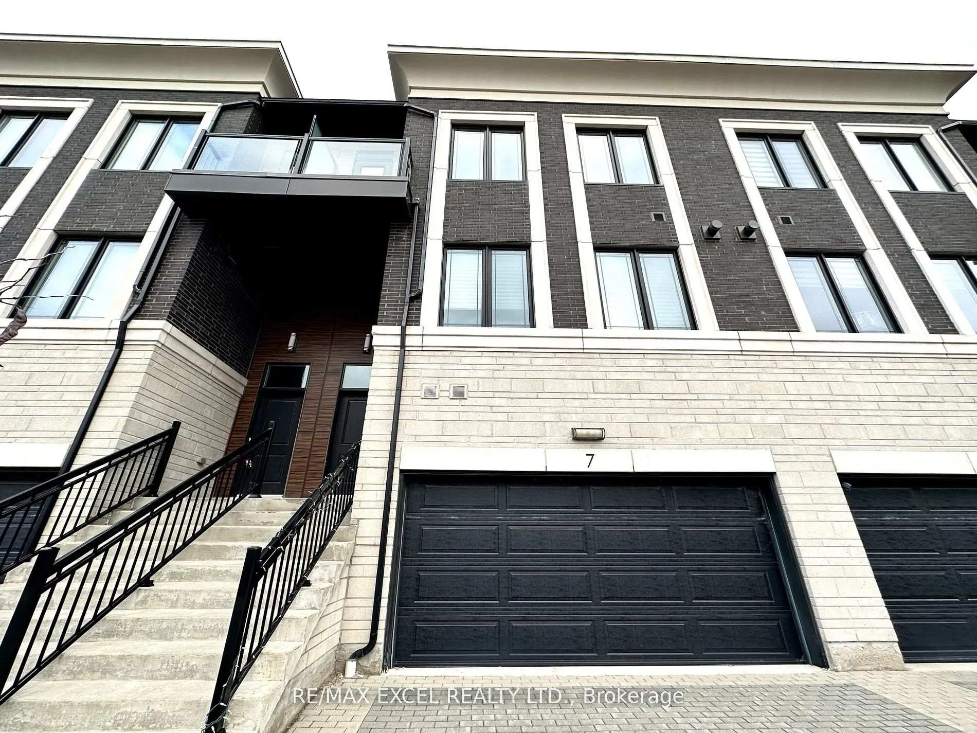 Photo 1 of 7 Caseley Way, Markham, Unionville — HOMEH