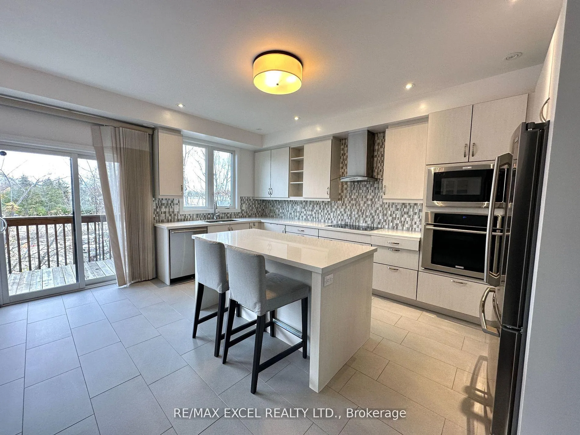 Photo 4 of 7 Caseley Way, Markham, Unionville — HOMEH