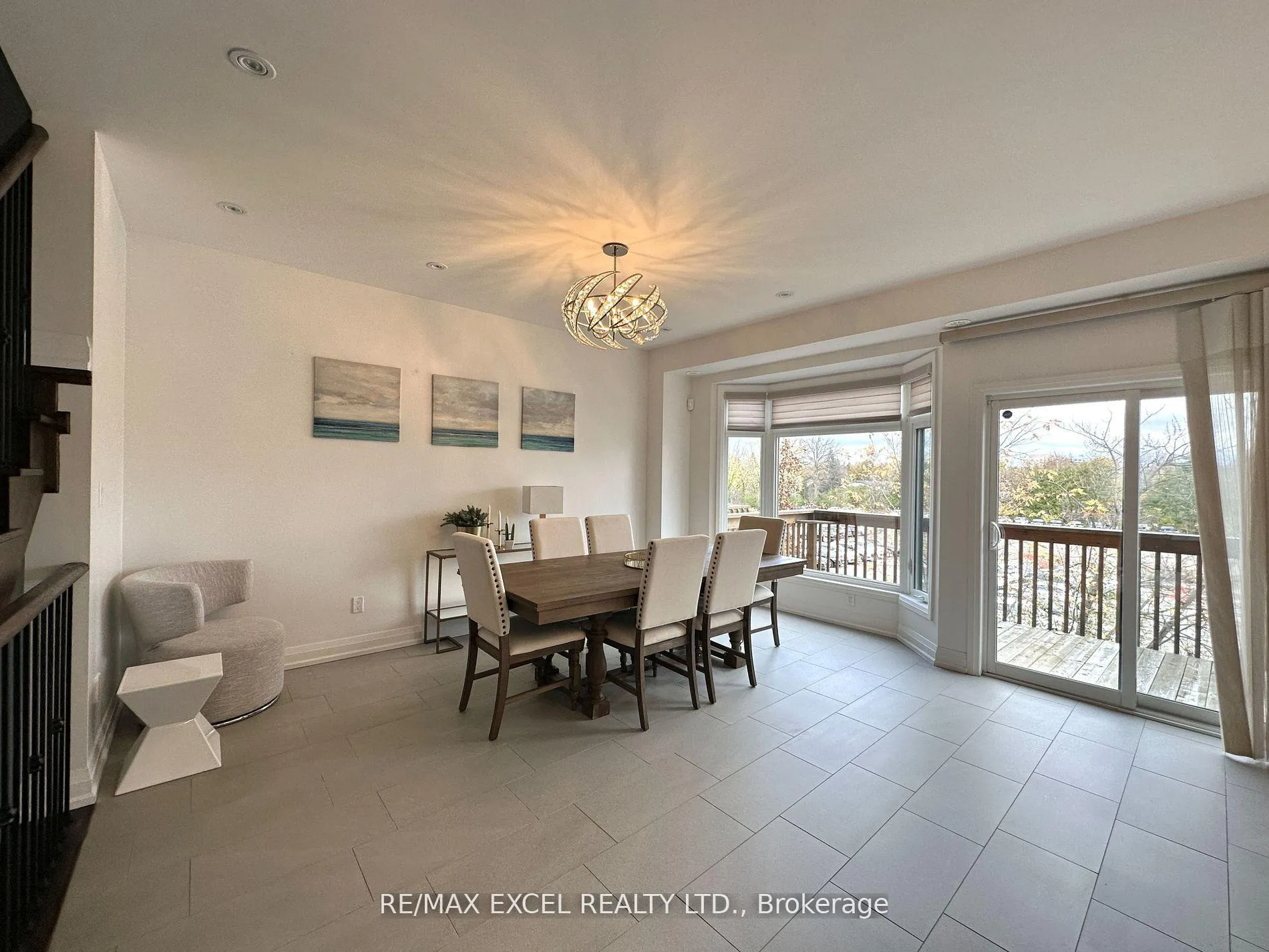 Photo 5 of 7 Caseley Way, Markham, Unionville — HOMEH