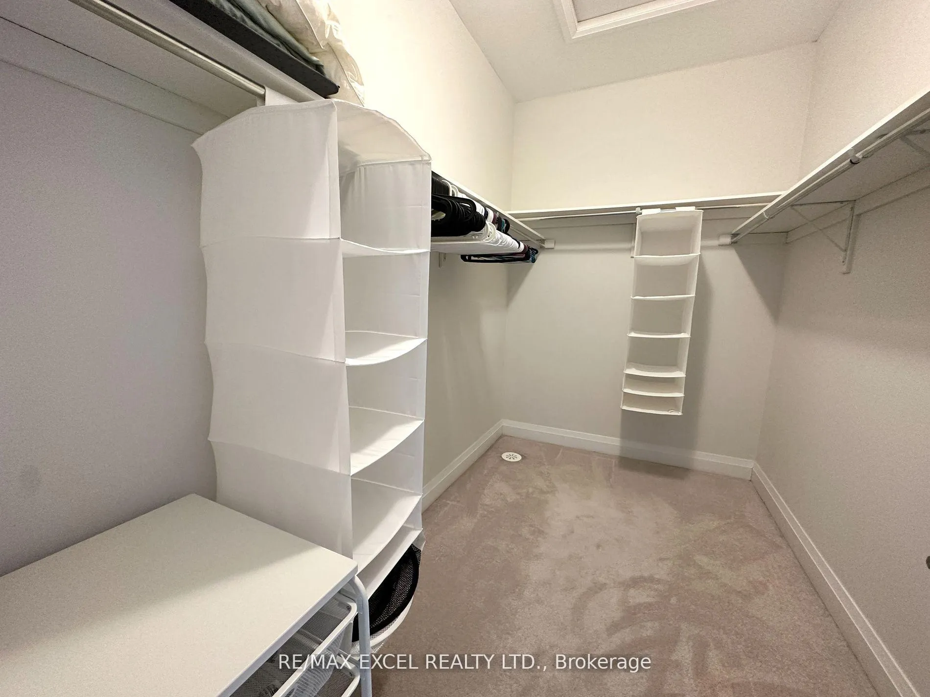 Photo 9 of 7 Caseley Way, Markham, Unionville — HOMEH