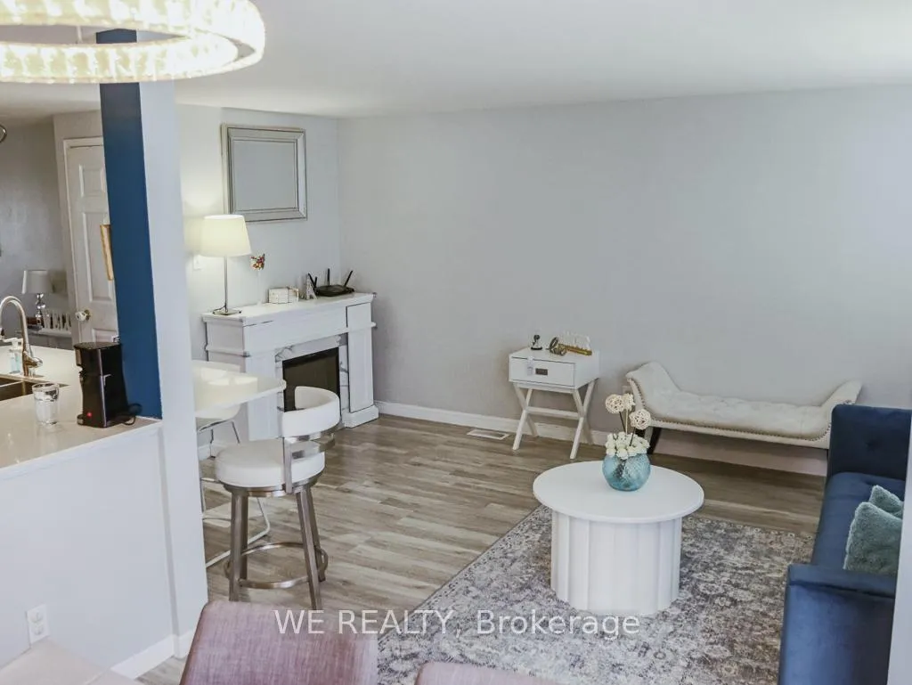 Photo 4 of 500 Highbrook Court, Kitchener — HOMEH