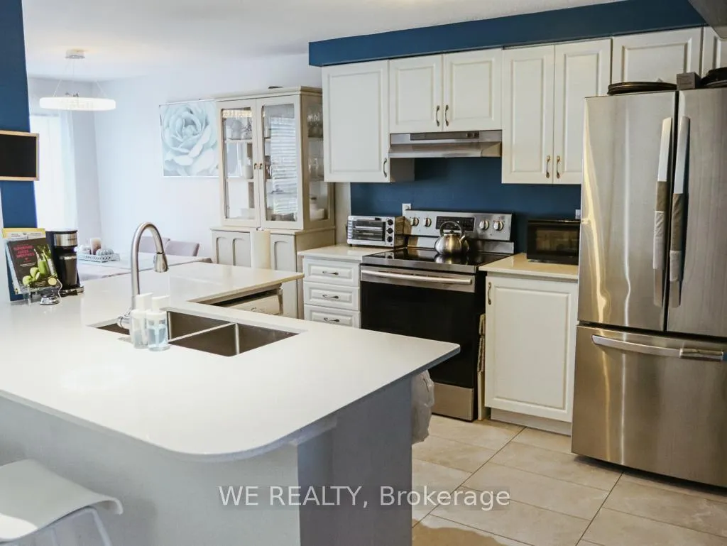 Photo 6 of 500 Highbrook Court, Kitchener — HOMEH