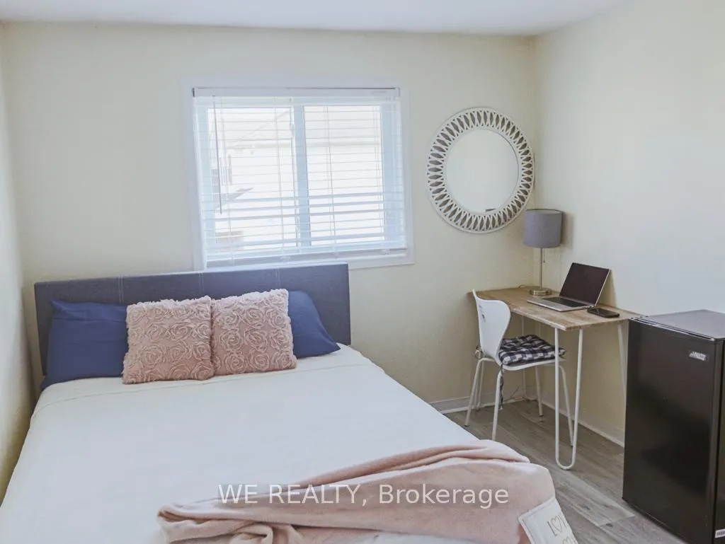 Photo 14 of 500 Highbrook Court, Kitchener — HOMEH