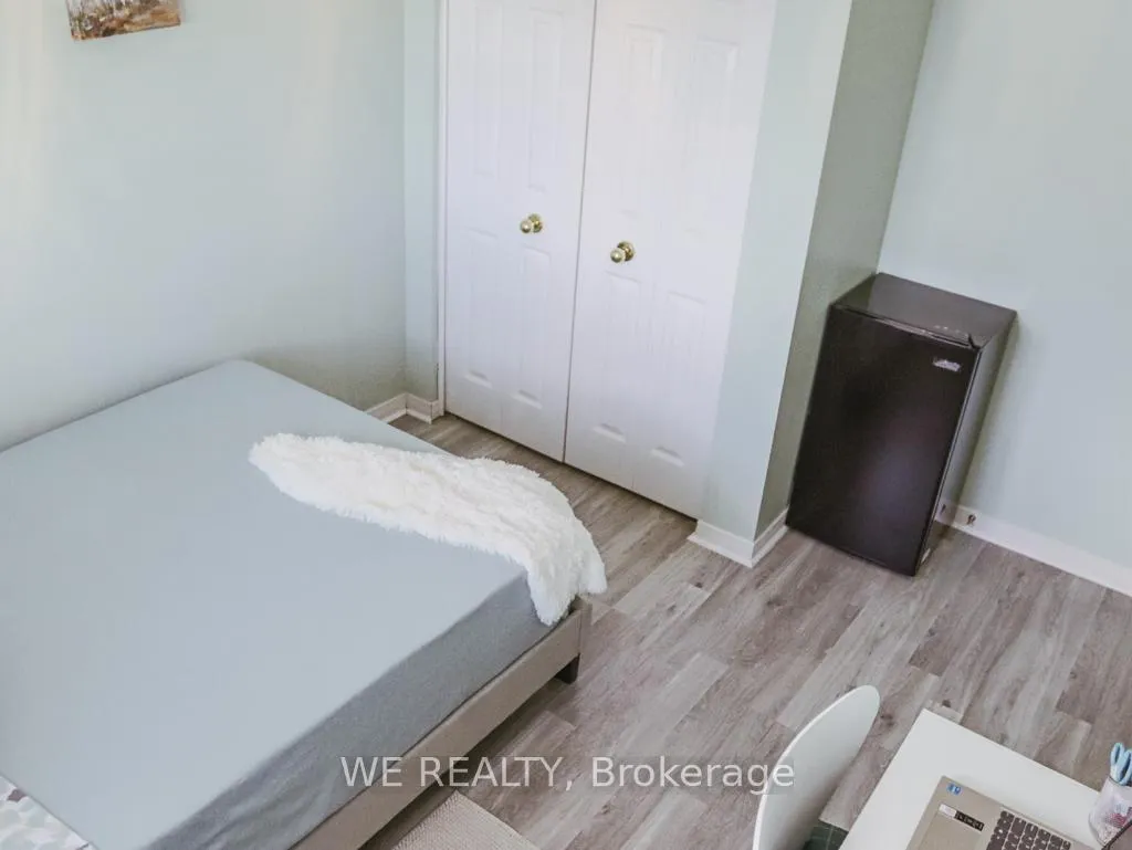 Photo 16 of 500 Highbrook Court, Kitchener — HOMEH