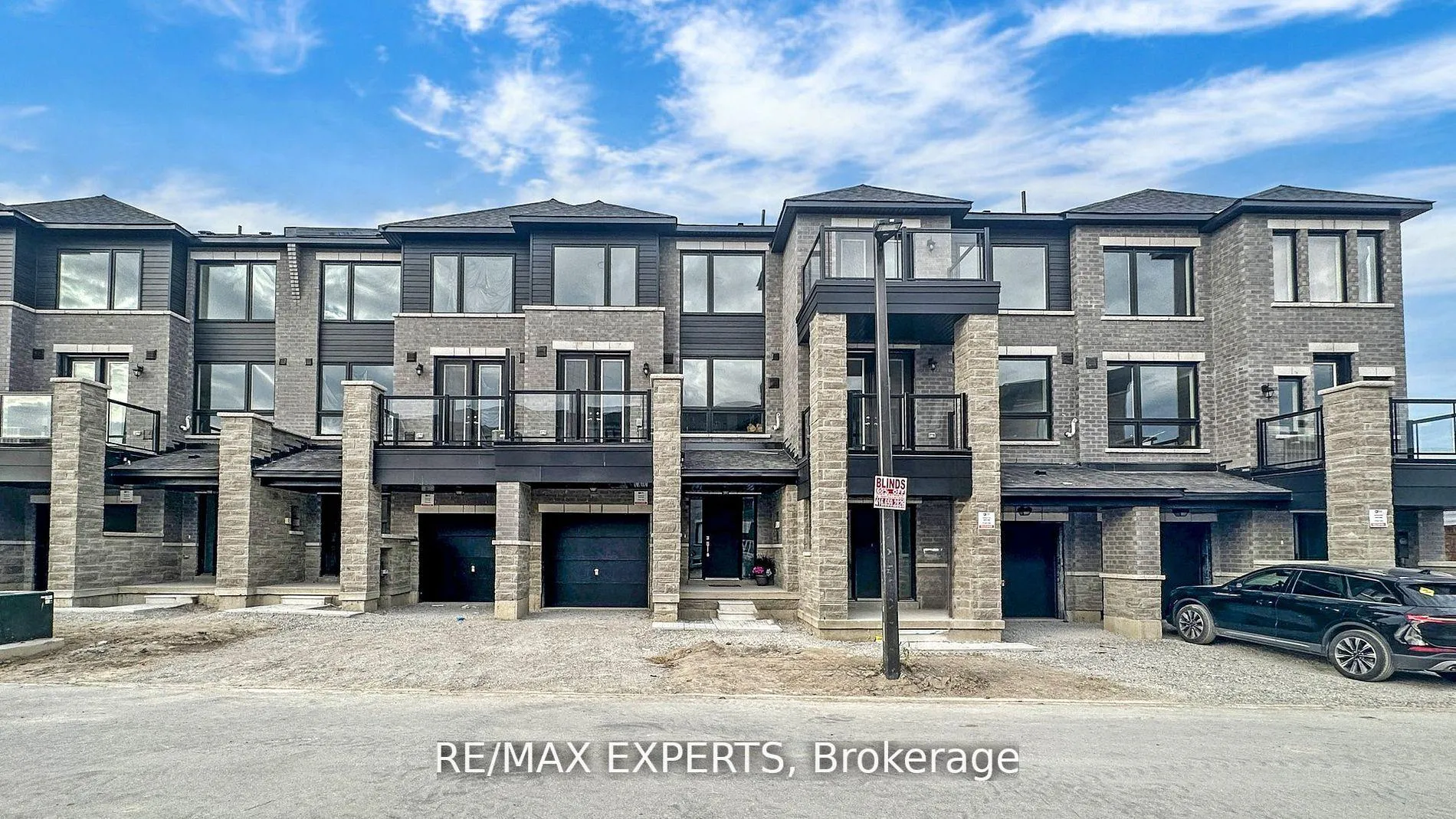 Photo 1 of 22 Spry Lane, Barrie, Innis-Shore — HOMEH