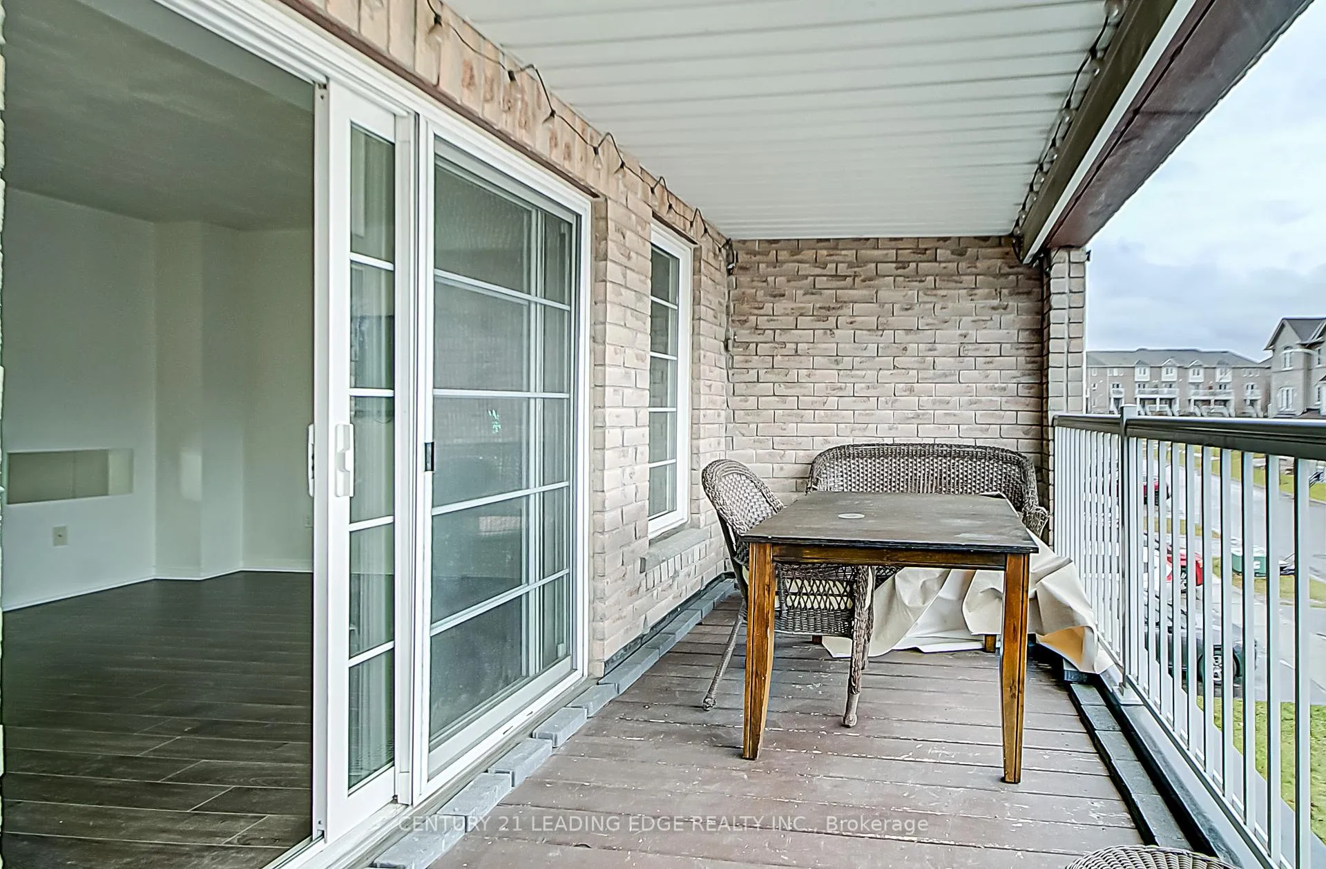Photo 8 of Unit Upper, 116 Bayly Street W, Ajax, South West — HOMEH