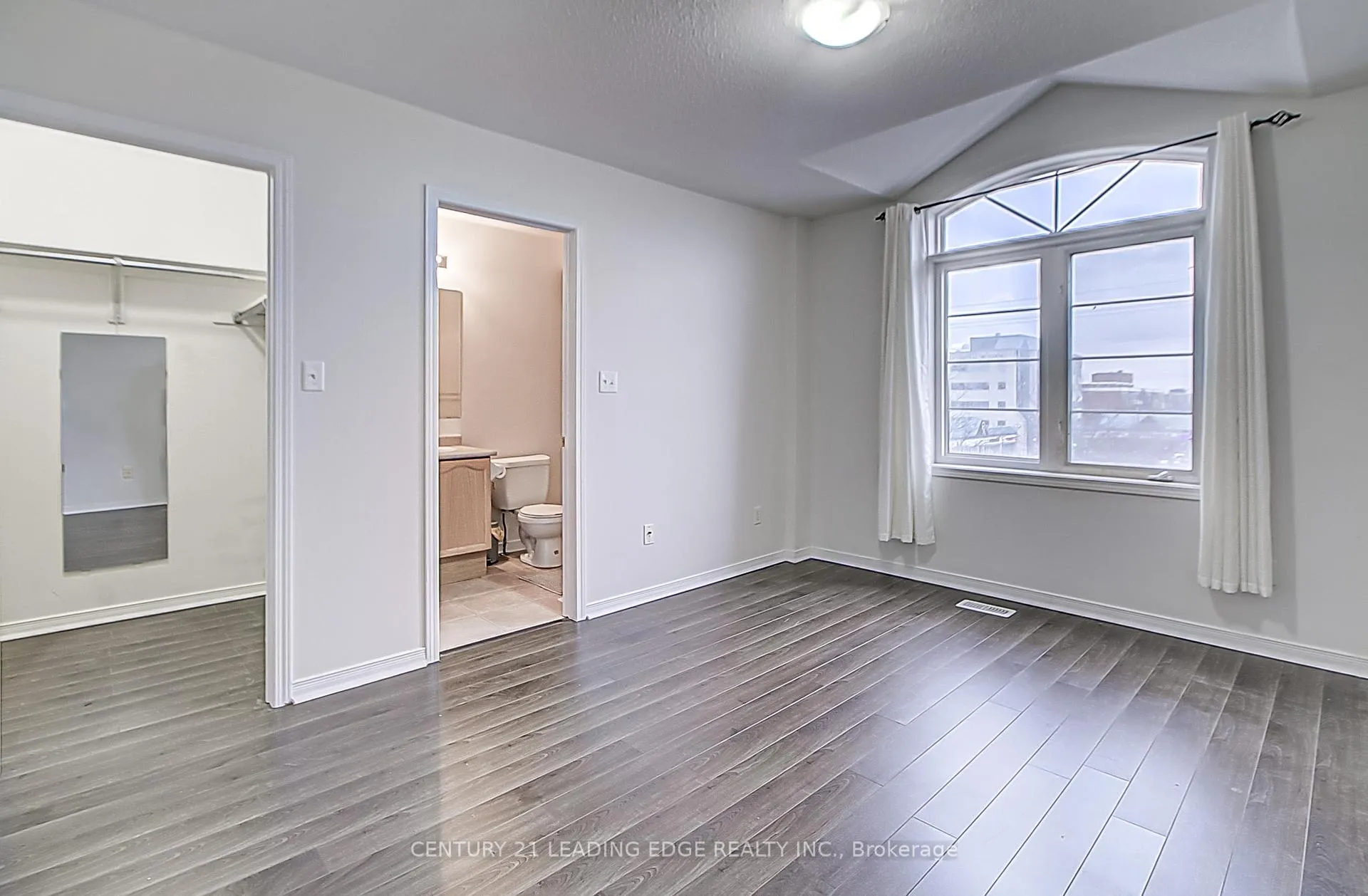 Photo 21 of Unit Upper, 116 Bayly Street W, Ajax, South West — HOMEH