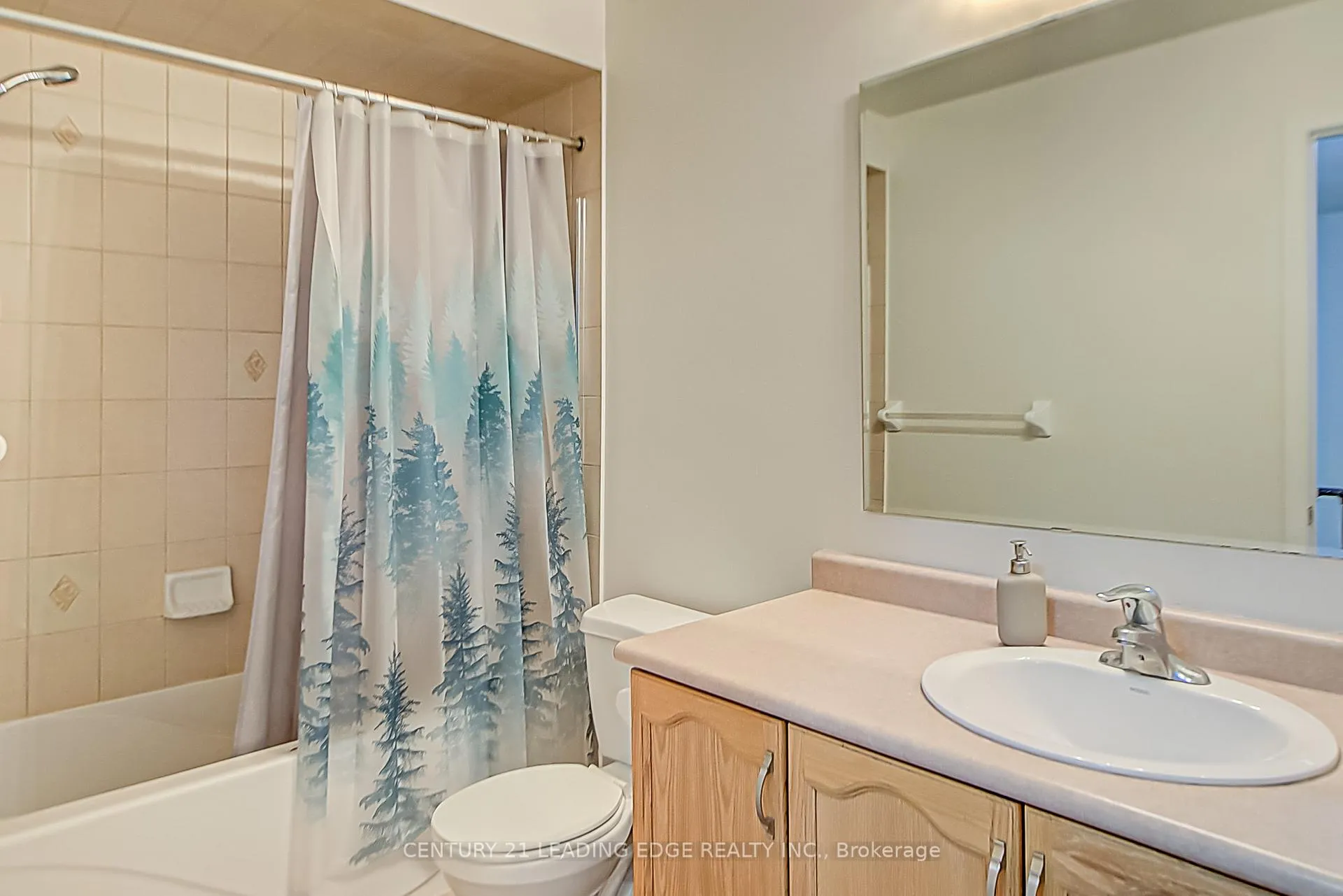 Photo 22 of Unit Upper, 116 Bayly Street W, Ajax, South West — HOMEH
