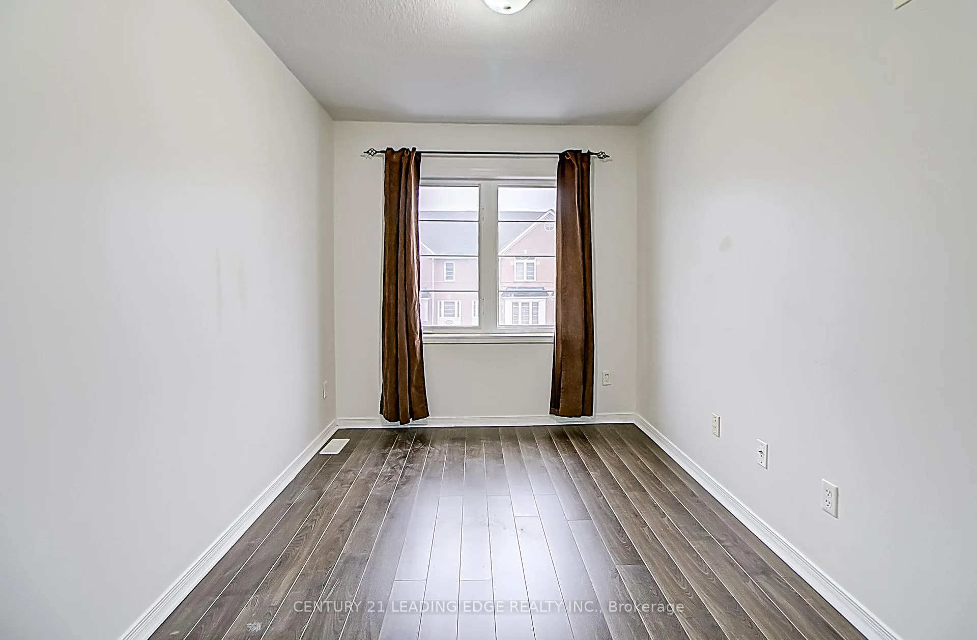 Photo 25 of Unit Upper, 116 Bayly Street W, Ajax, South West — HOMEH