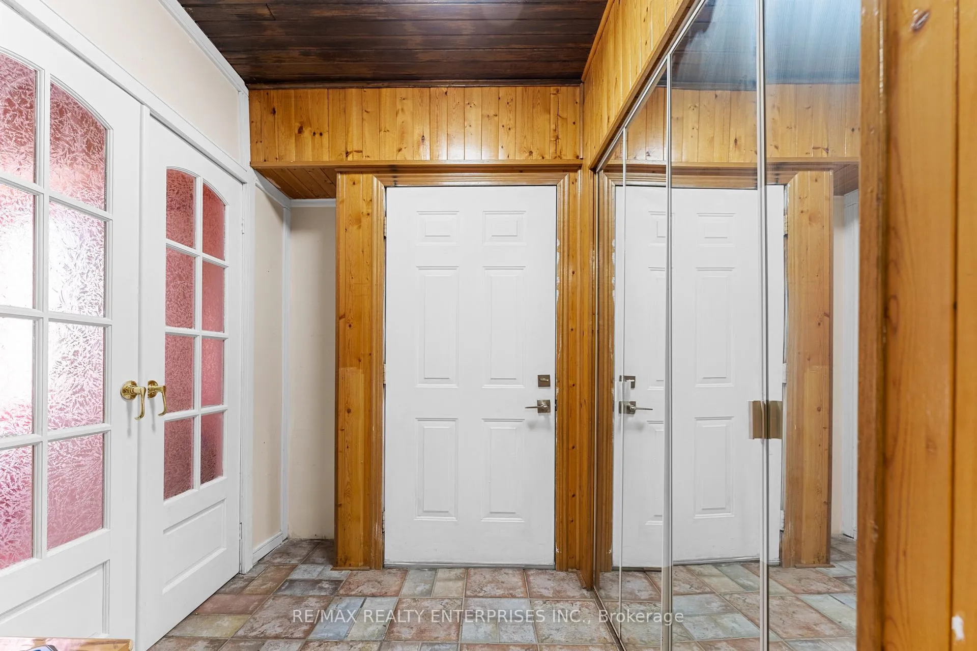 Photo 2 of Unit UPPER, 43 Gage Avenue, Hamilton, Stipley — HOMEH