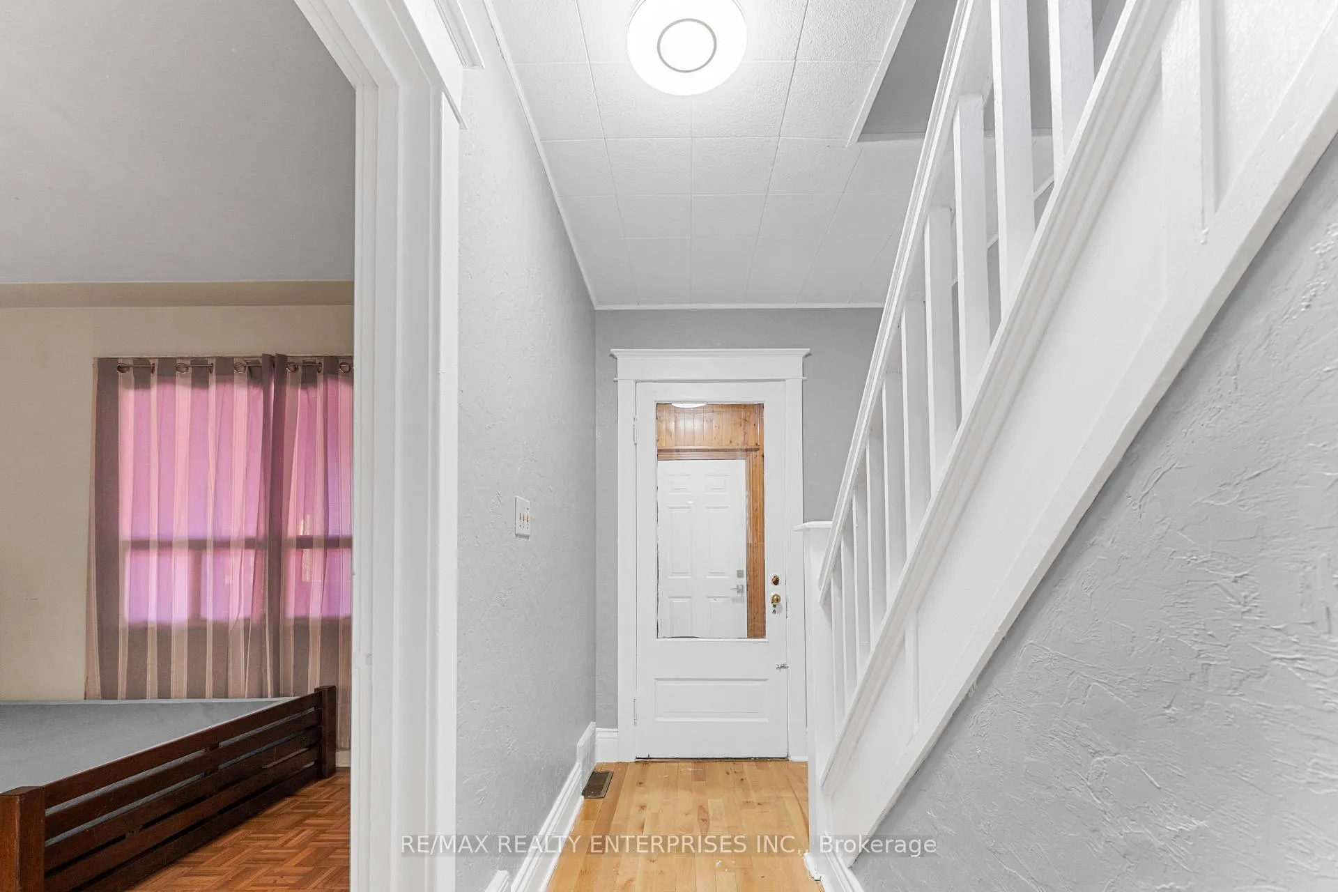 Photo 4 of Unit UPPER, 43 Gage Avenue, Hamilton, Stipley — HOMEH
