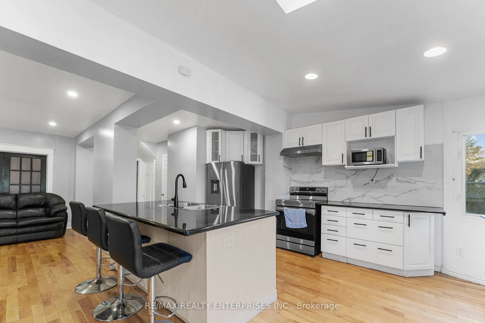 Photo 7 of Unit UPPER, 43 Gage Avenue, Hamilton, Stipley — HOMEH