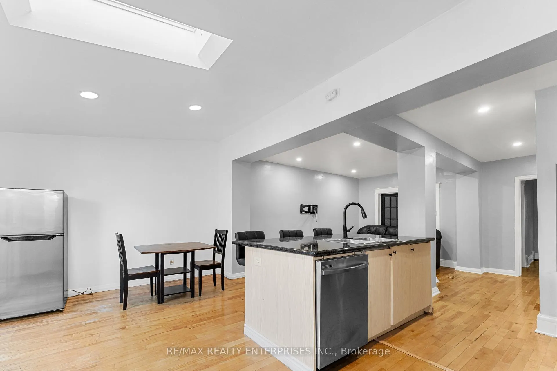 Photo 9 of Unit UPPER, 43 Gage Avenue, Hamilton, Stipley — HOMEH