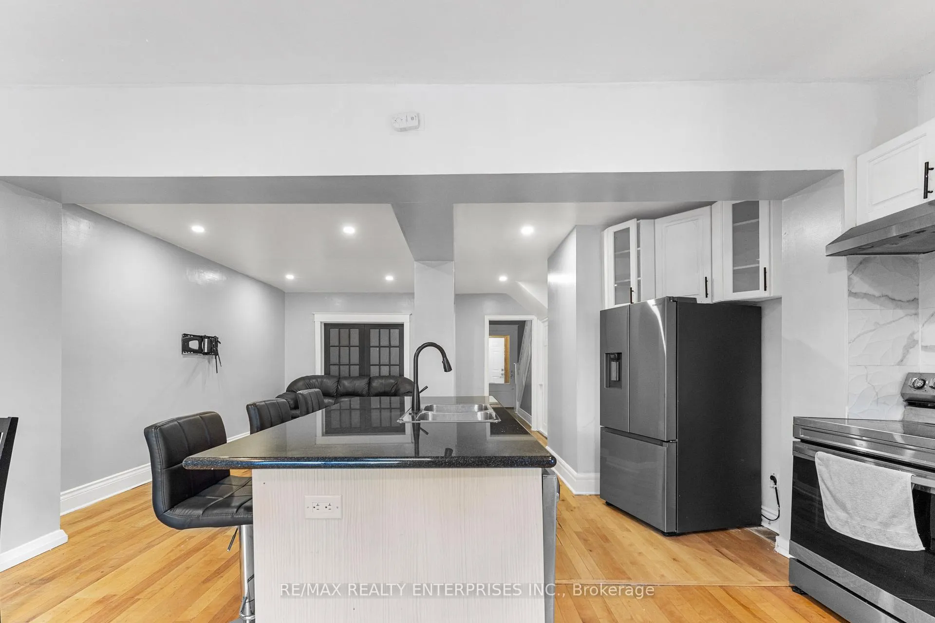 Photo 17 of Unit UPPER, 43 Gage Avenue, Hamilton, Stipley — HOMEH