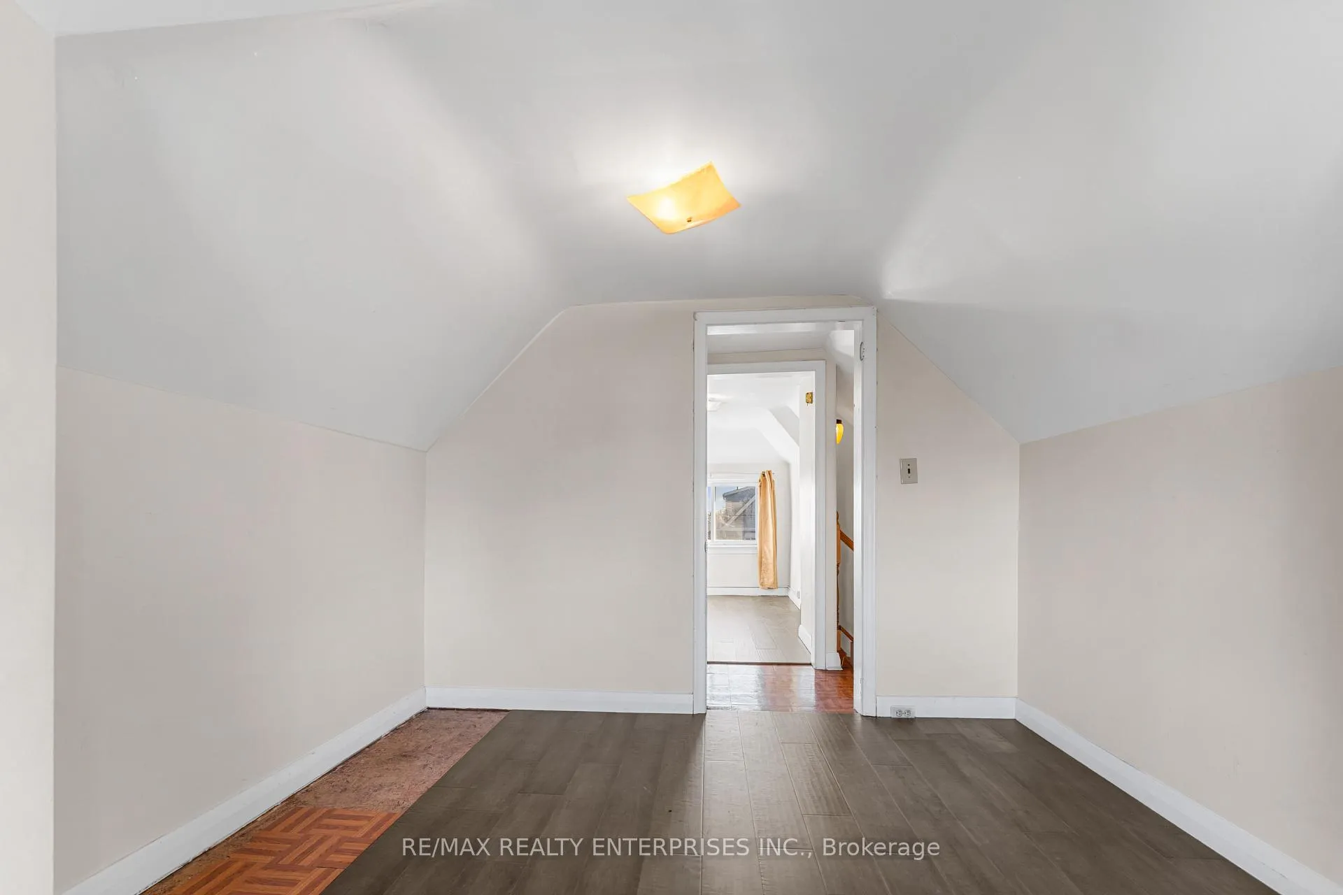 Photo 30 of Unit UPPER, 43 Gage Avenue, Hamilton, Stipley — HOMEH