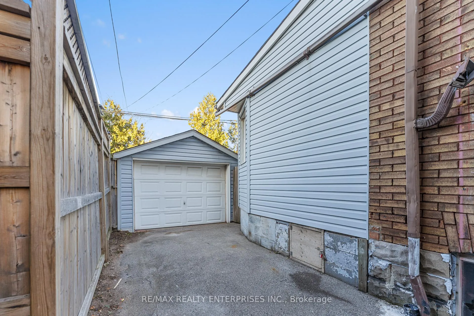 Photo 32 of Unit UPPER, 43 Gage Avenue, Hamilton, Stipley — HOMEH