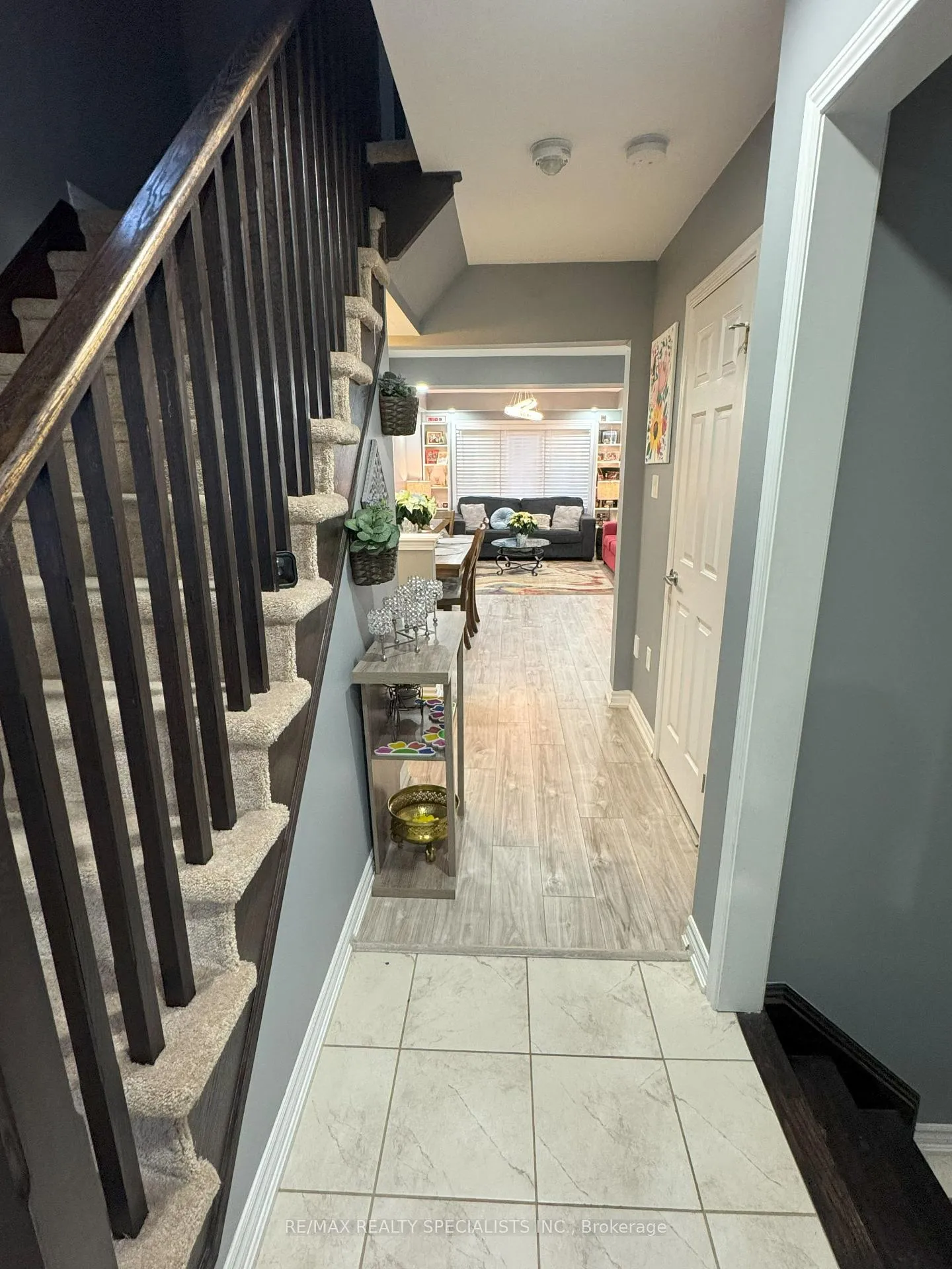Photo 10 of 42 Arbourview Cres, Kitchener — HOMEH