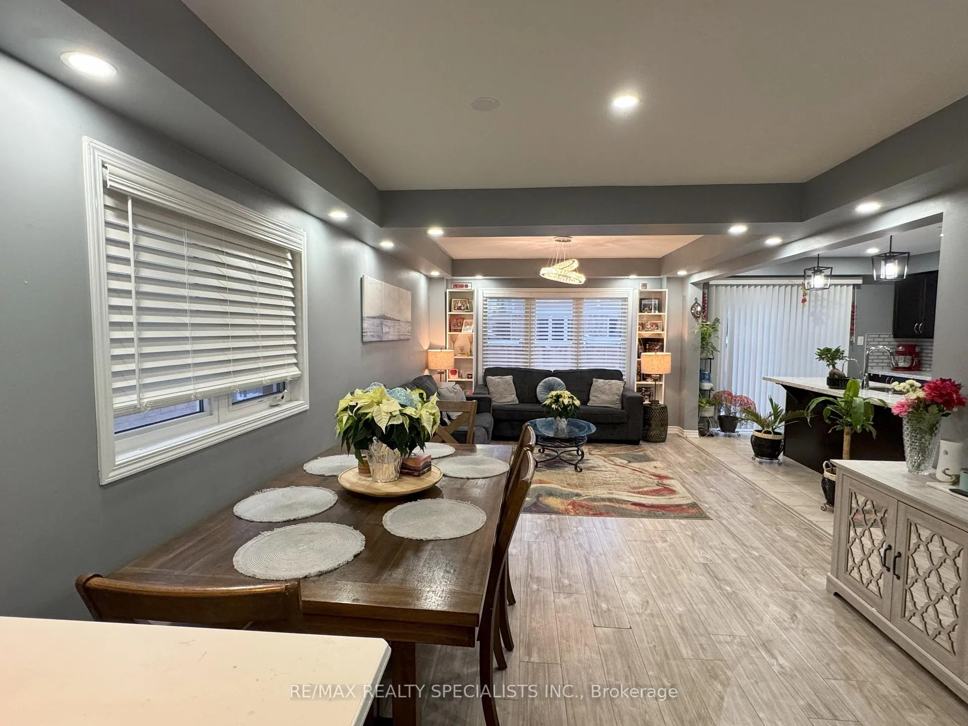 Photo 13 of 42 Arbourview Cres, Kitchener — HOMEH