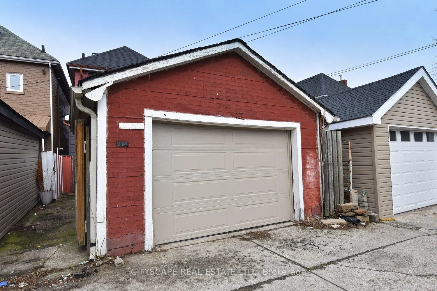Photo 2 of 214 Sherman Avenue N, Hamilton, Gibson — HOMEH