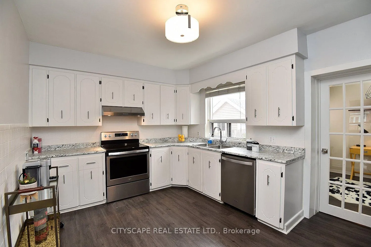 Photo 3 of 214 Sherman Avenue N, Hamilton, Gibson — HOMEH