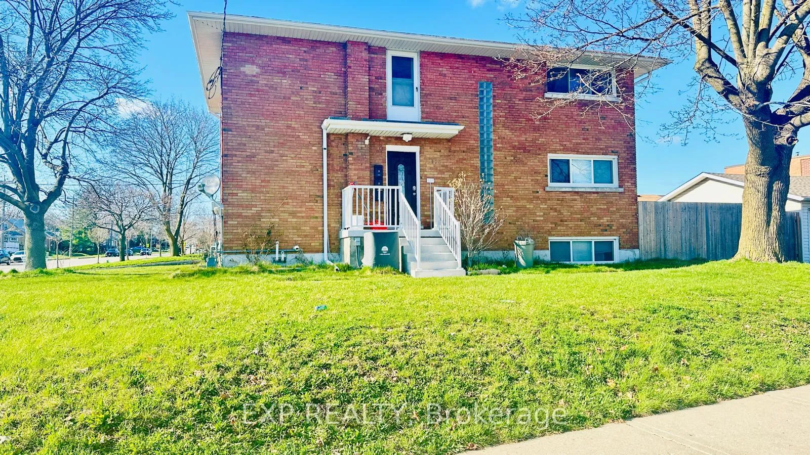 Photo 3 of 112 Heiman Street, Kitchener — HOMEH