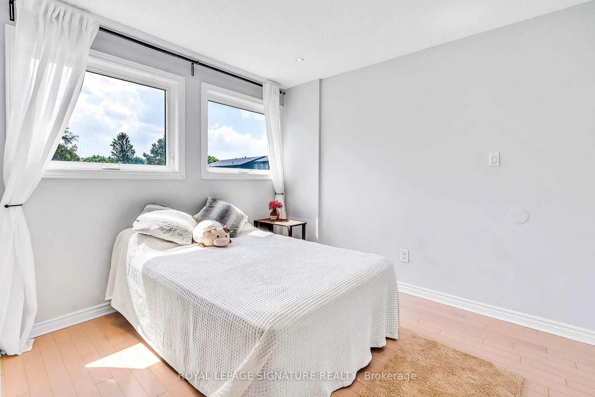 Photo 23 of 14 Poplar Crescent, Aurora, Aurora Highlands — HOMEH